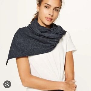 Lululemon Snapped Custom Scarf